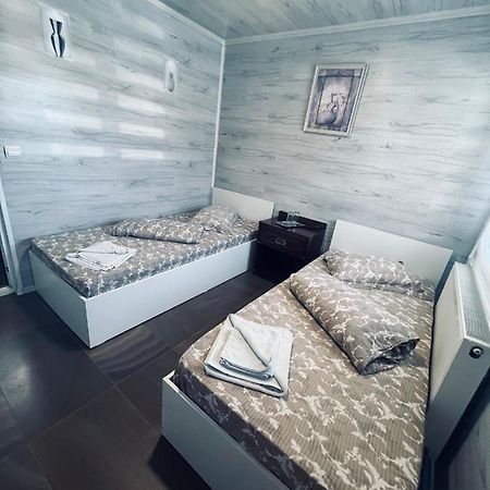 Casa Alex Hotel Piteşti Kültér fotó
