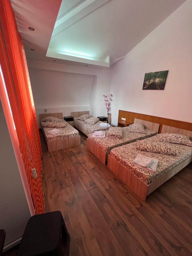 Casa Alex Hotel Piteşti Kültér fotó