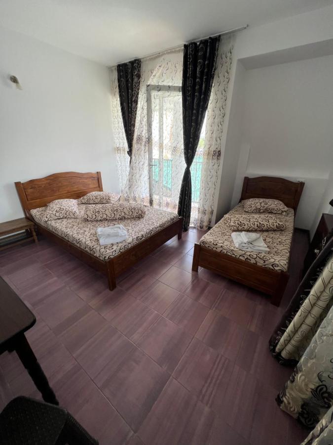 Casa Alex Hotel Piteşti Kültér fotó