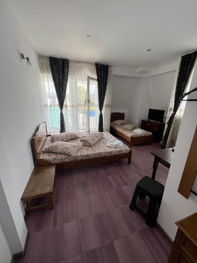 Casa Alex Hotel Piteşti Kültér fotó