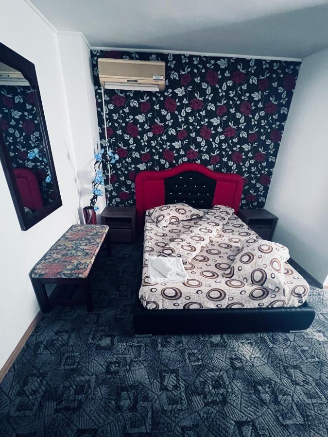 Casa Alex Hotel Piteşti Kültér fotó
